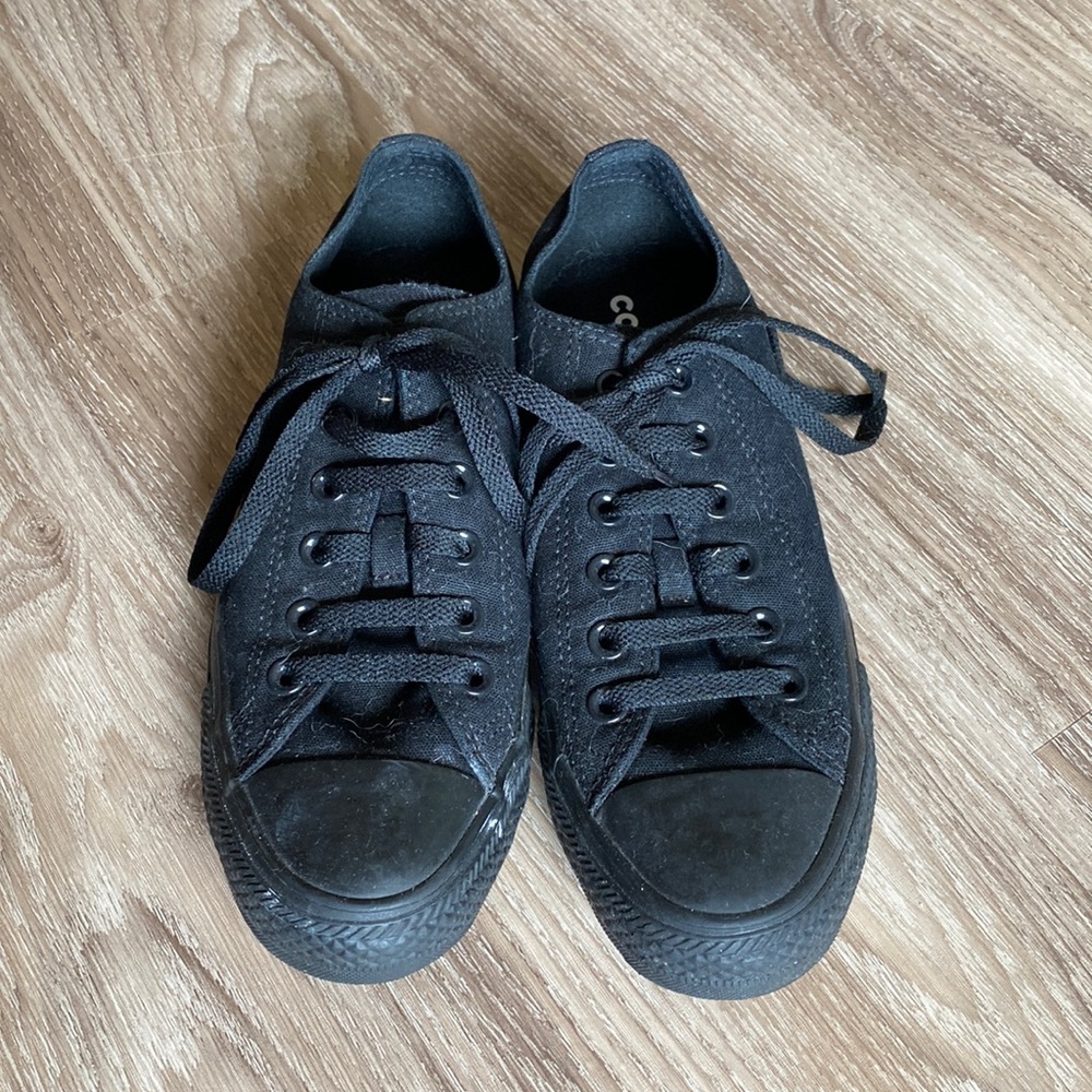 Black Converse